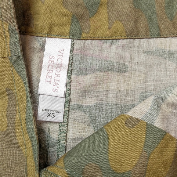 Victoria Secret Mini Skirt Green Camo Size XS - Picture 5 of 5